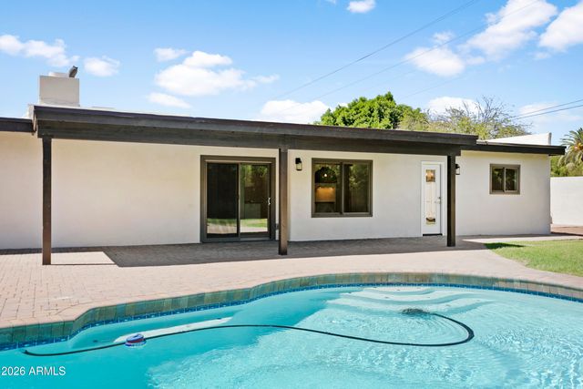 5602 E VOLTAIRE Avenue, Scottsdale, AZ 85254