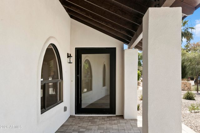 5602 E VOLTAIRE Avenue, Scottsdale, AZ 85254