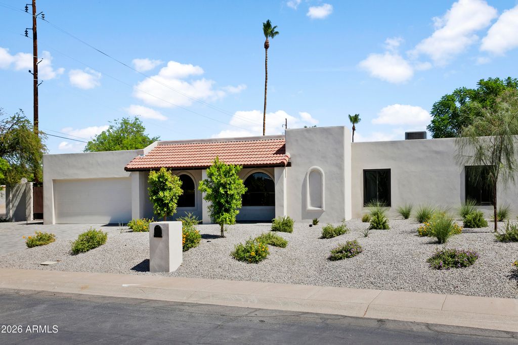 5602 E VOLTAIRE Avenue, Scottsdale, AZ 85254