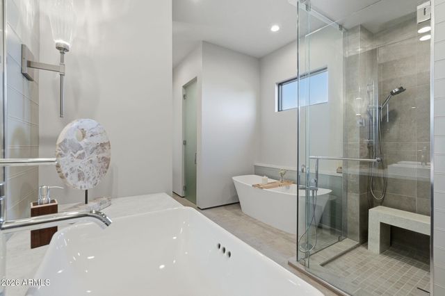 5137 N ASCENT Drive, Scottsdale, AZ 85251