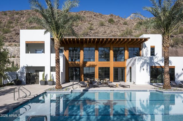 5137 N ASCENT Drive, Scottsdale, AZ 85251