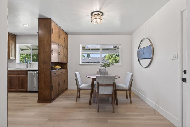 4709 Donnie Lyn Way, Carmichael, CA 95608