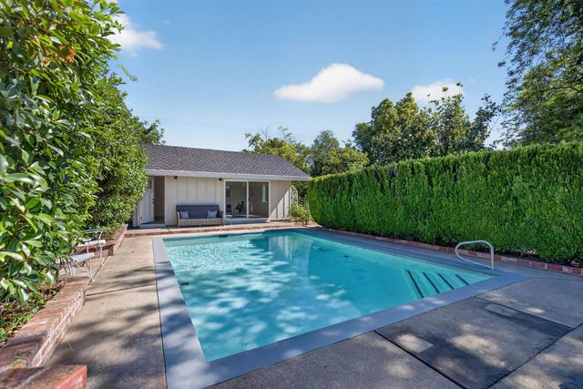 4709 Donnie Lyn Way, Carmichael, CA 95608