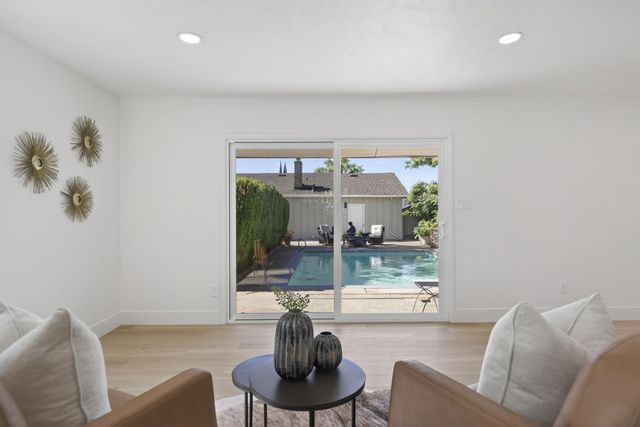 4709 Donnie Lyn Way, Carmichael, CA 95608