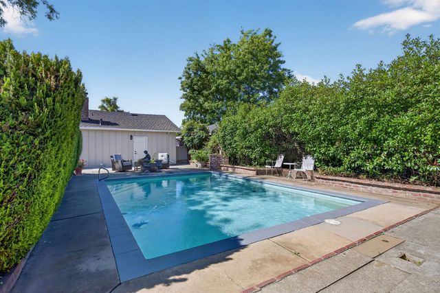4709 Donnie Lyn Way, Carmichael, CA 95608