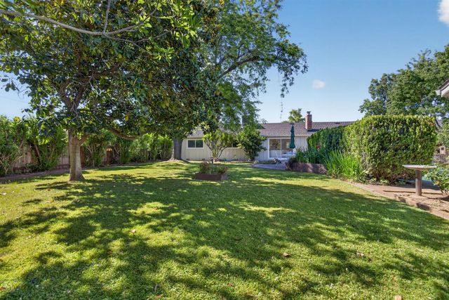 4709 Donnie Lyn Way, Carmichael, CA 95608