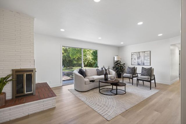 4709 Donnie Lyn Way, Carmichael, CA 95608