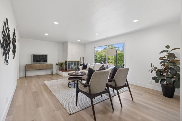 4709 Donnie Lyn Way, Carmichael, CA 95608
