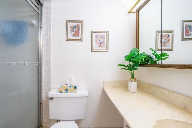 250 Gate Rd 257, Hollywood, FL 33024