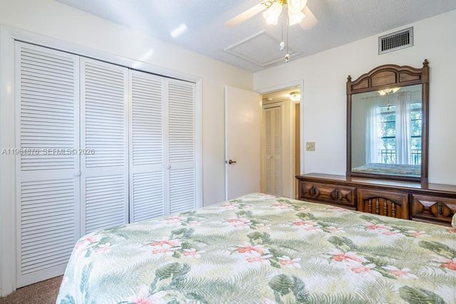 250 Gate Rd 257, Hollywood, FL 33024