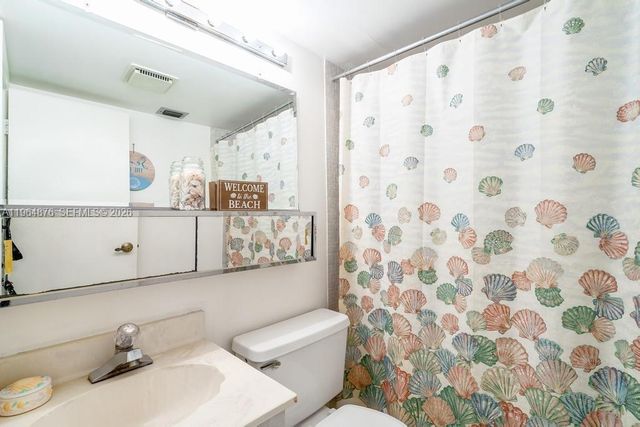 250 Gate Rd 257, Hollywood, FL 33024