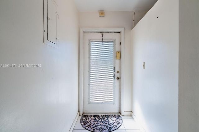 250 Gate Rd 257, Hollywood, FL 33024