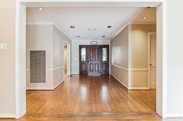 5505 Holly Springs Drive, Houston, TX 77056