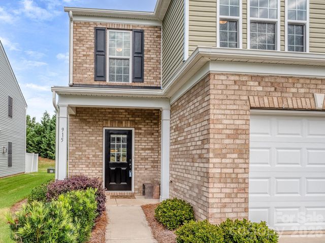 915 Wicawa Road, Fort Mill, SC 29708