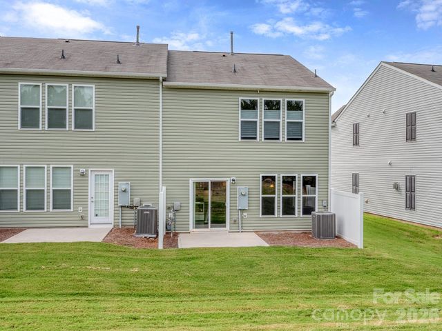 915 Wicawa Road, Fort Mill, SC 29708
