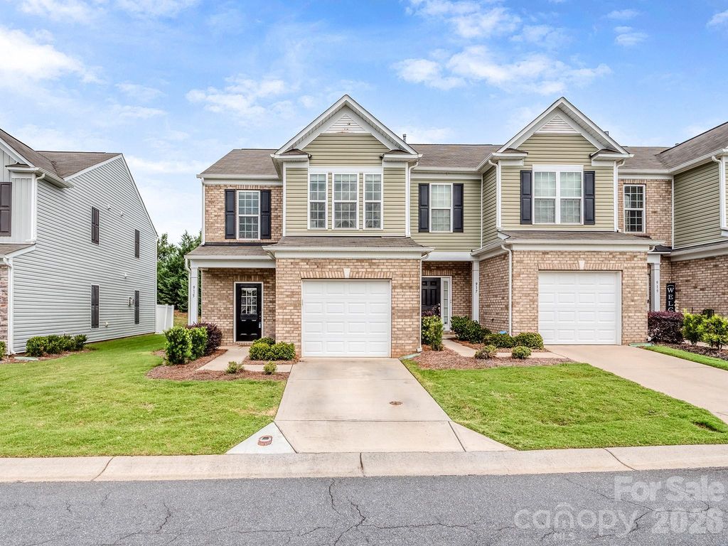 915 Wicawa Road, Fort Mill, SC 29708