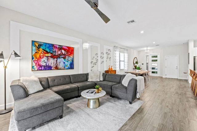 4919 Whispering Way, Fort Lauderdale, FL 33312