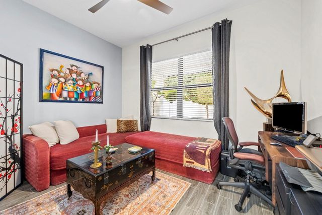 4919 Whispering Way, Fort Lauderdale, FL 33312