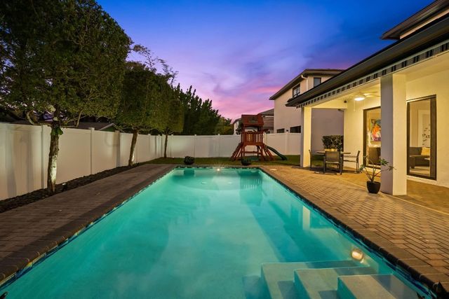 4919 Whispering Way, Fort Lauderdale, FL 33312