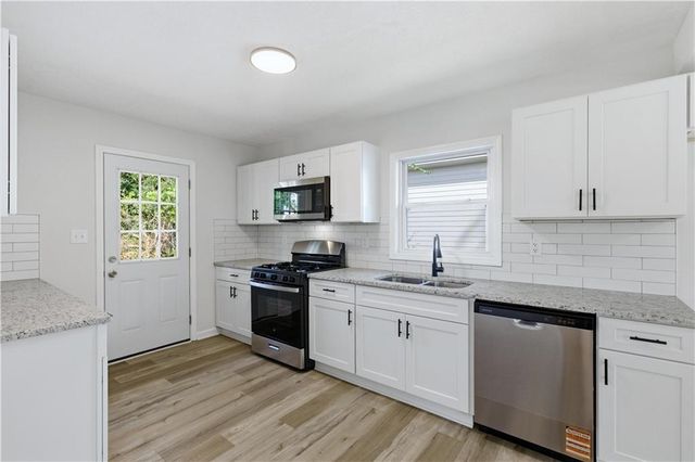 612 Robert Street NW, Atlanta, GA 30318