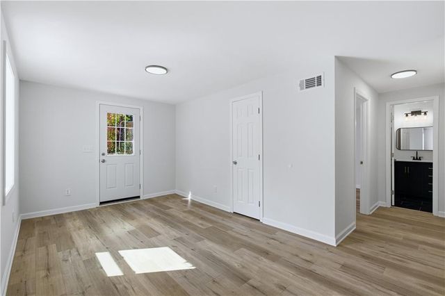 612 Robert Street NW, Atlanta, GA 30318