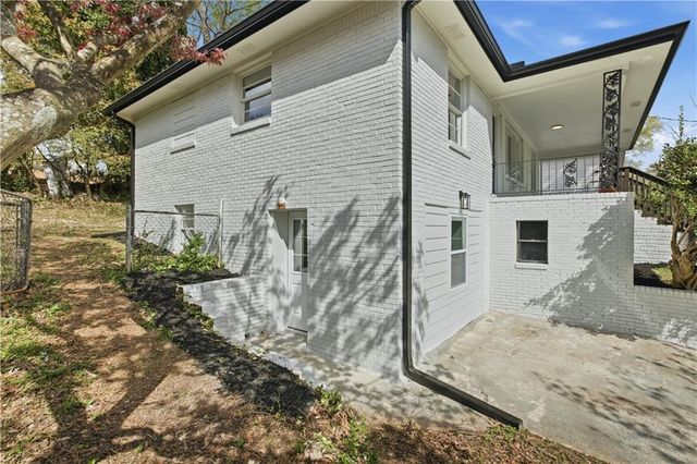 612 Robert Street NW, Atlanta, GA 30318