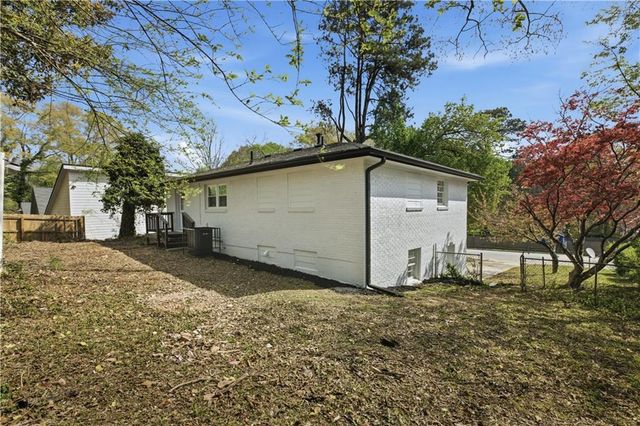 612 Robert Street NW, Atlanta, GA 30318