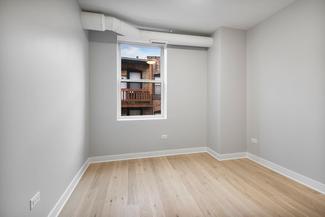 4637 N Ashland Avenue 302, Chicago, IL 60640