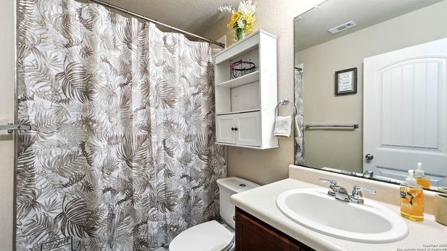 4006 Espada Ledge, San Antonio, TX 78222