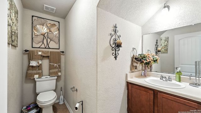 4006 Espada Ledge, San Antonio, TX 78222