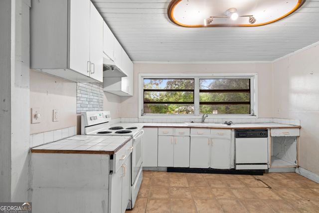 710 Murphey Street, Scottdale, GA 30079