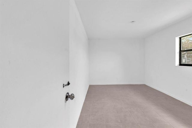 5748 NW 27th Court, Fort Lauderdale, FL 33313