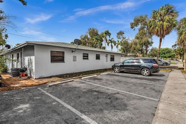 5748 NW 27th Court, Fort Lauderdale, FL 33313