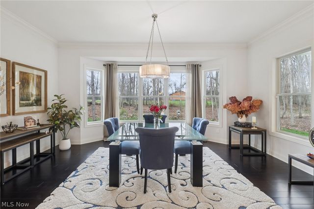 380 Crown Ridge Drive, Cuyahoga Falls, OH 44223