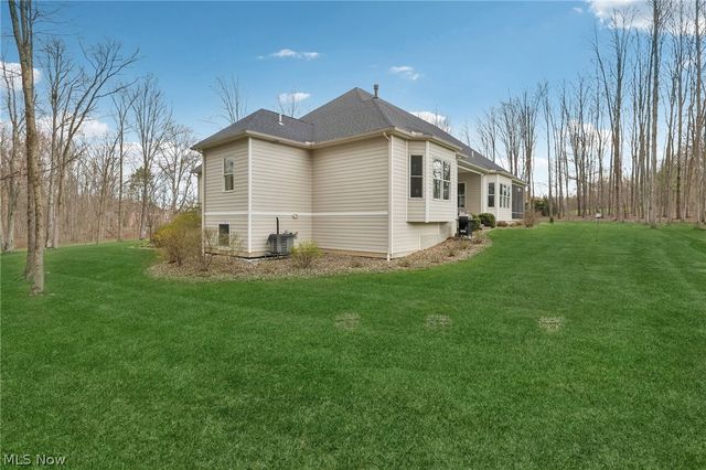 380 Crown Ridge Drive, Cuyahoga Falls, OH 44223