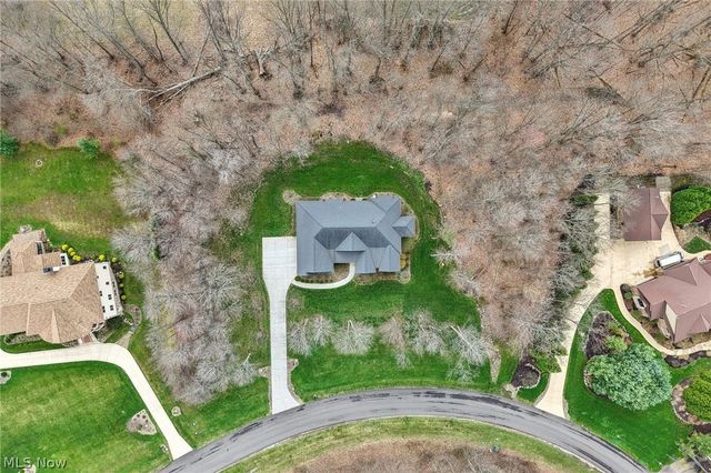 380 Crown Ridge Drive, Cuyahoga Falls, OH 44223