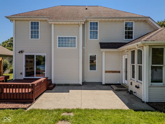 4420 Princeton Park Drive, Columbus, IN 47201