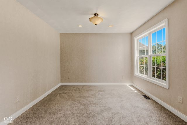 4420 Princeton Park Drive, Columbus, IN 47201