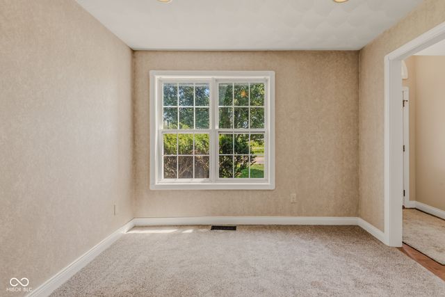 4420 Princeton Park Drive, Columbus, IN 47201