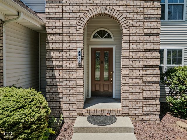 4420 Princeton Park Drive, Columbus, IN 47201