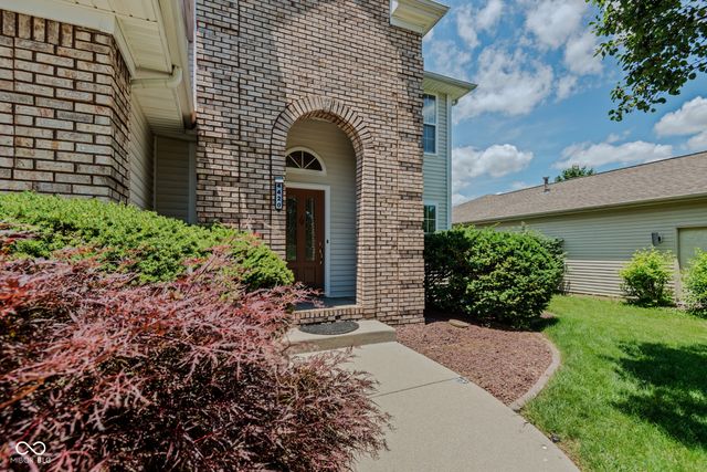 4420 Princeton Park Drive, Columbus, IN 47201