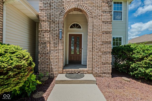 4420 Princeton Park Drive, Columbus, IN 47201