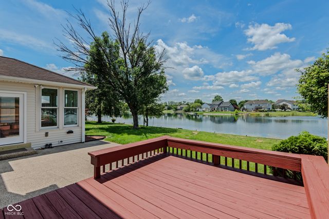 4420 Princeton Park Drive, Columbus, IN 47201