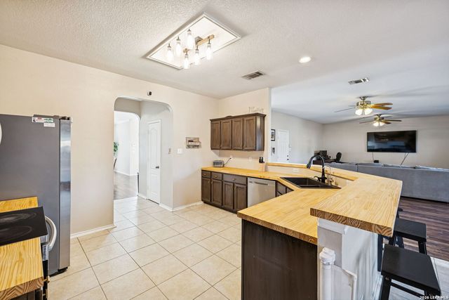 1214 Tetford, San Antonio, TX 78253