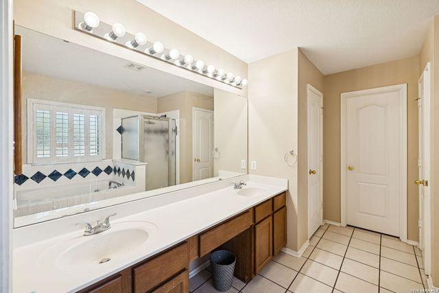 1214 Tetford, San Antonio, TX 78253