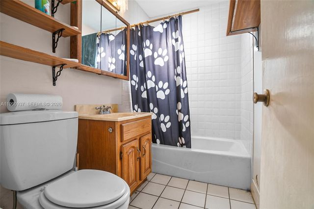 6115 SW 2nd St, Margate, FL 33068