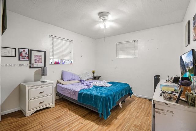 6115 SW 2nd St, Margate, FL 33068