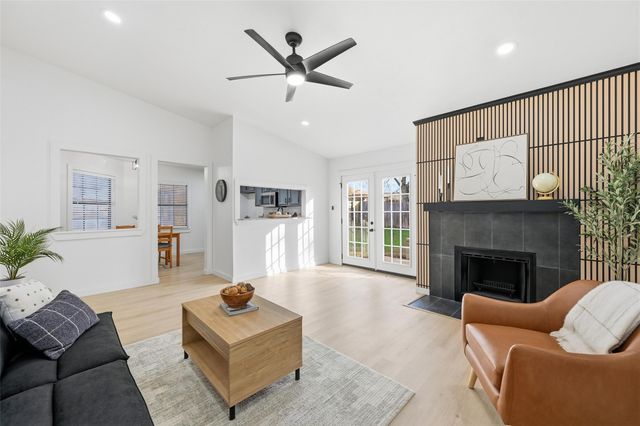 405 Justice Street, Cedar Hill, TX 75104