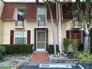 1951 Atlantic Shores Blvd 20, Hallandale Beach, FL 33009