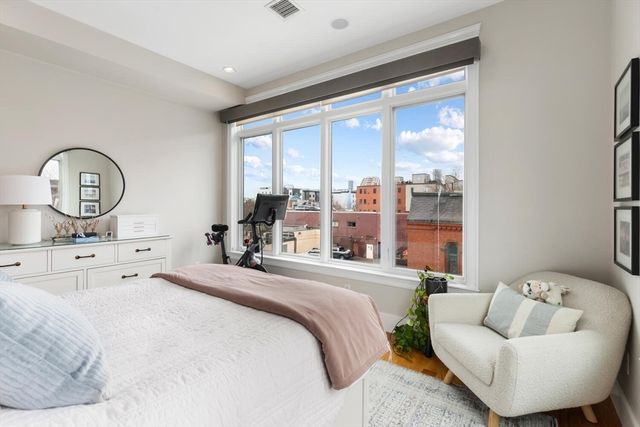 115 B Street 4, Boston, MA 02127